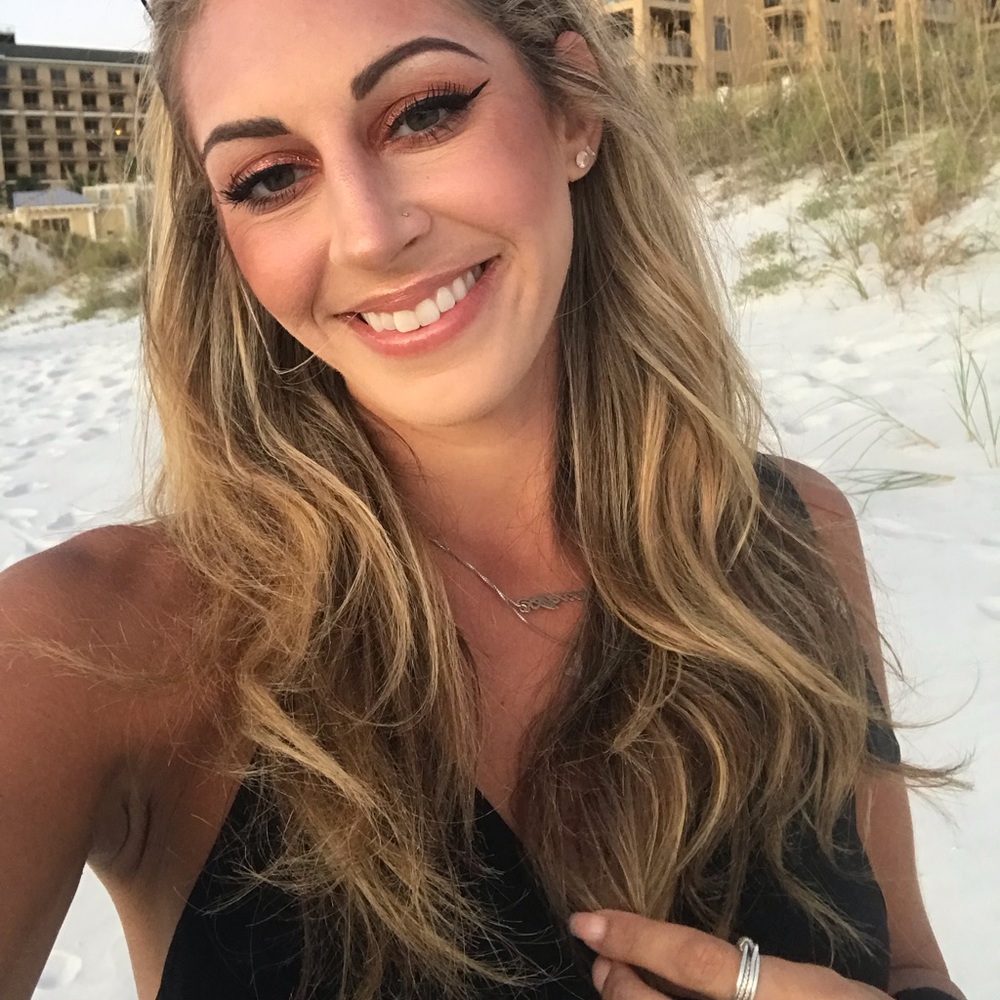 Meet your Posher, Alexa